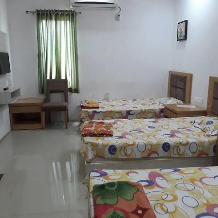 Stay Guru Usha Residency Bhuj Exterior photo