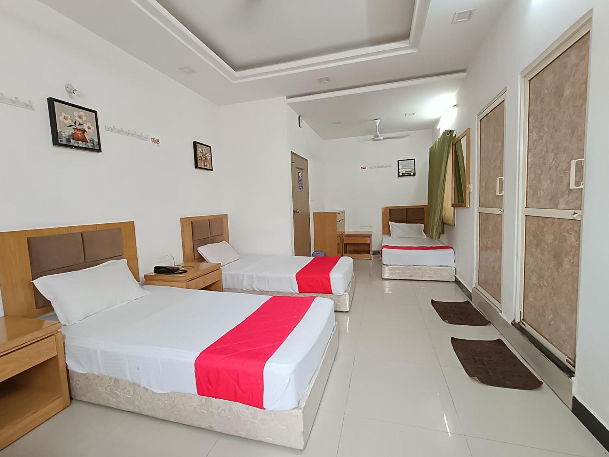 Stay Guru Usha Residency Bhuj Exterior photo