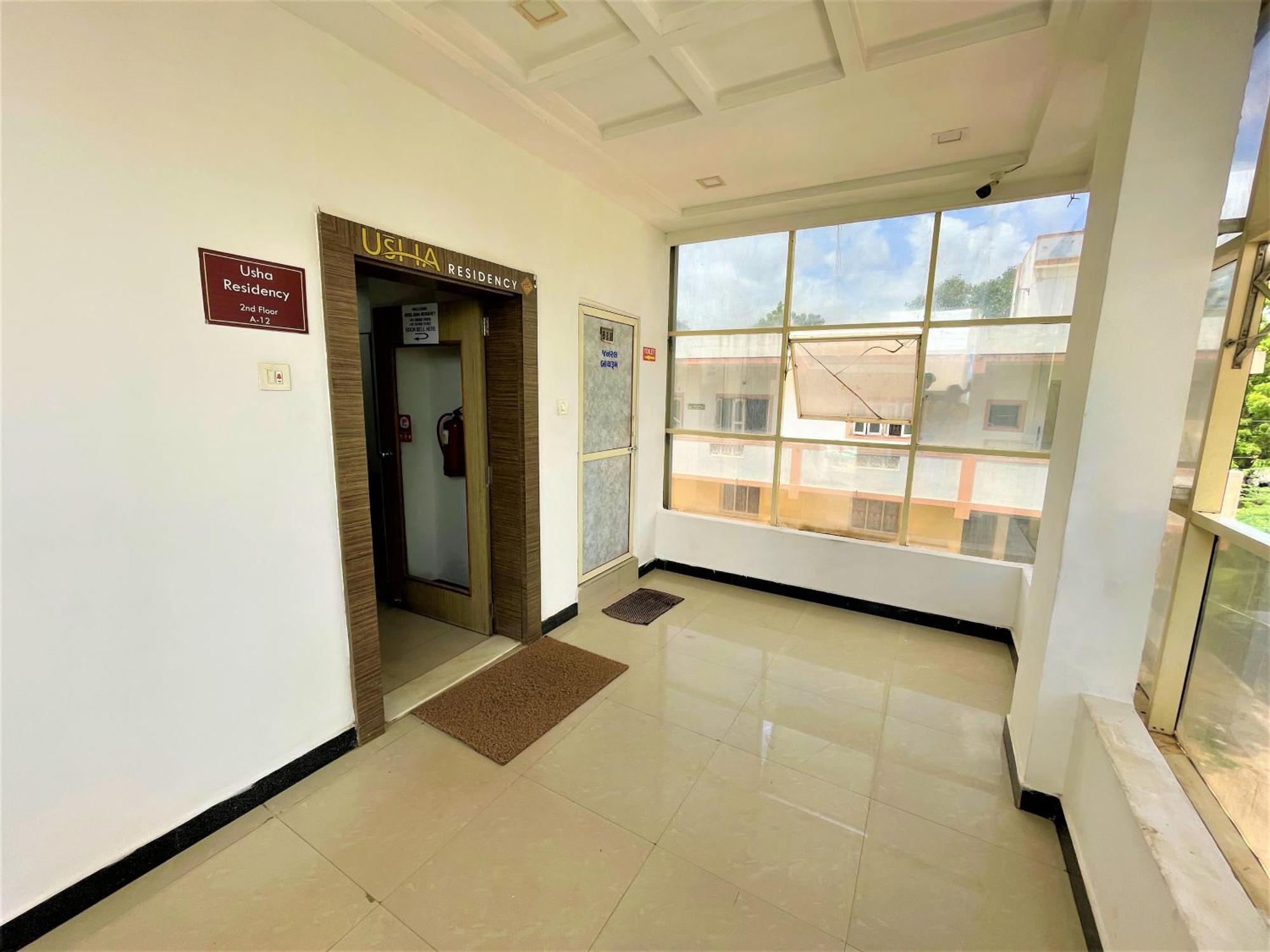 Stay Guru Usha Residency Bhuj Exterior photo