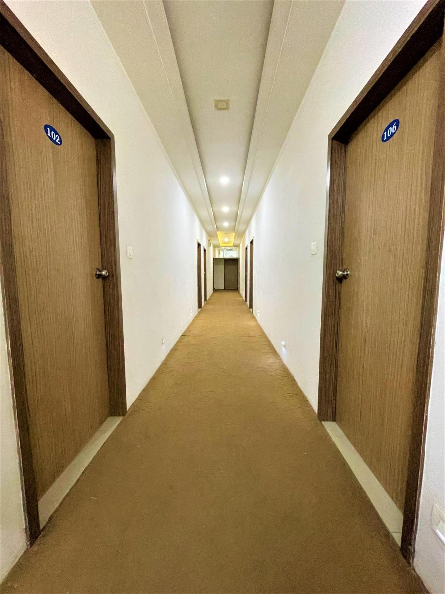 Stay Guru Usha Residency Bhuj Exterior photo