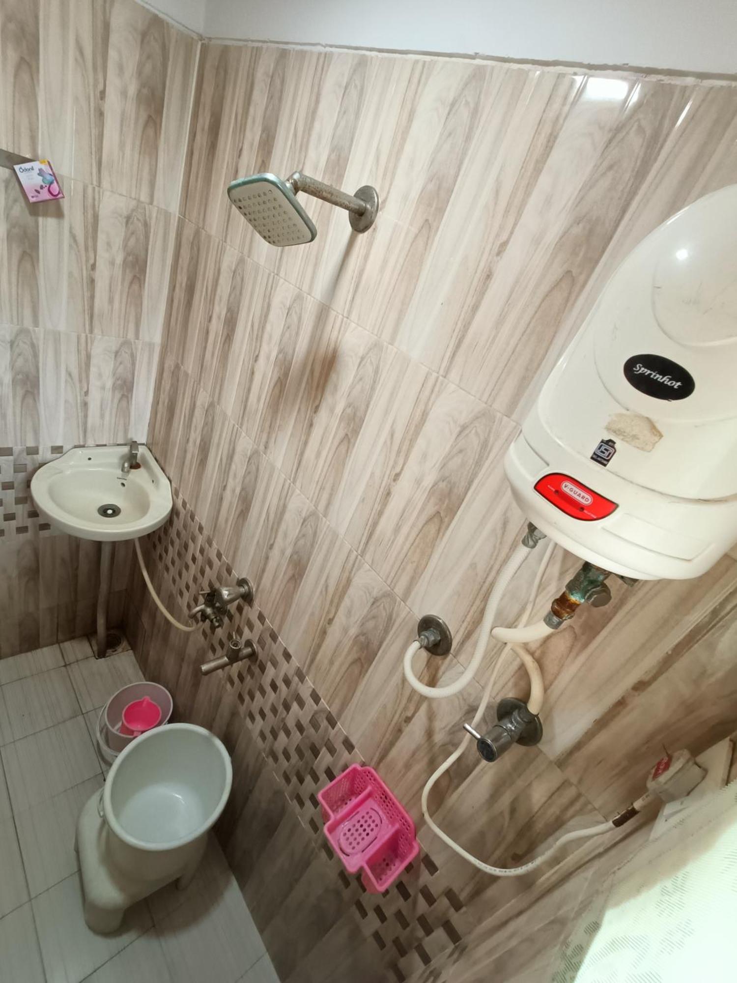 Stay Guru Usha Residency Bhuj Exterior photo